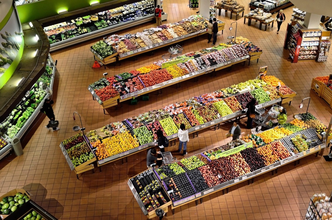 image of supermarket fruit aisle